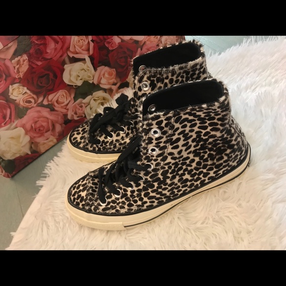 Converse Shoes - 💜NWT Converse Chuck Taylor’s💜